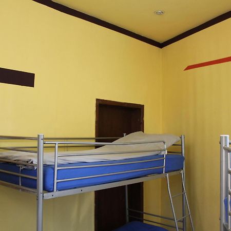 Fun House Hostel Bucureşti Ngoại thất bức ảnh