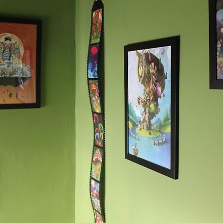 Fun House Hostel Bucureşti Ngoại thất bức ảnh