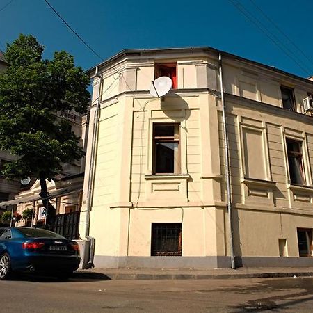Fun House Hostel Bucureşti Ngoại thất bức ảnh